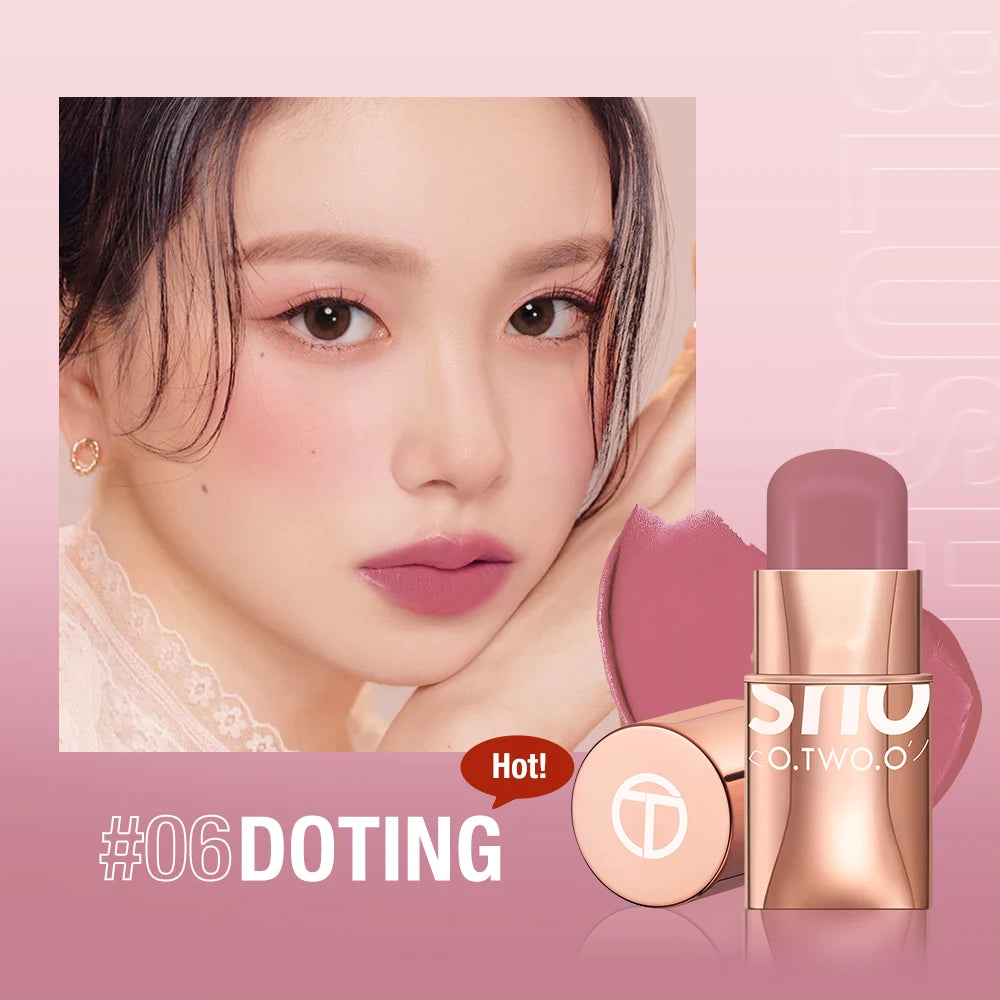 O.TWO.O Batom Blush Stick 3-em-1 — Olhos, Maçãs do Rosto e Lábios